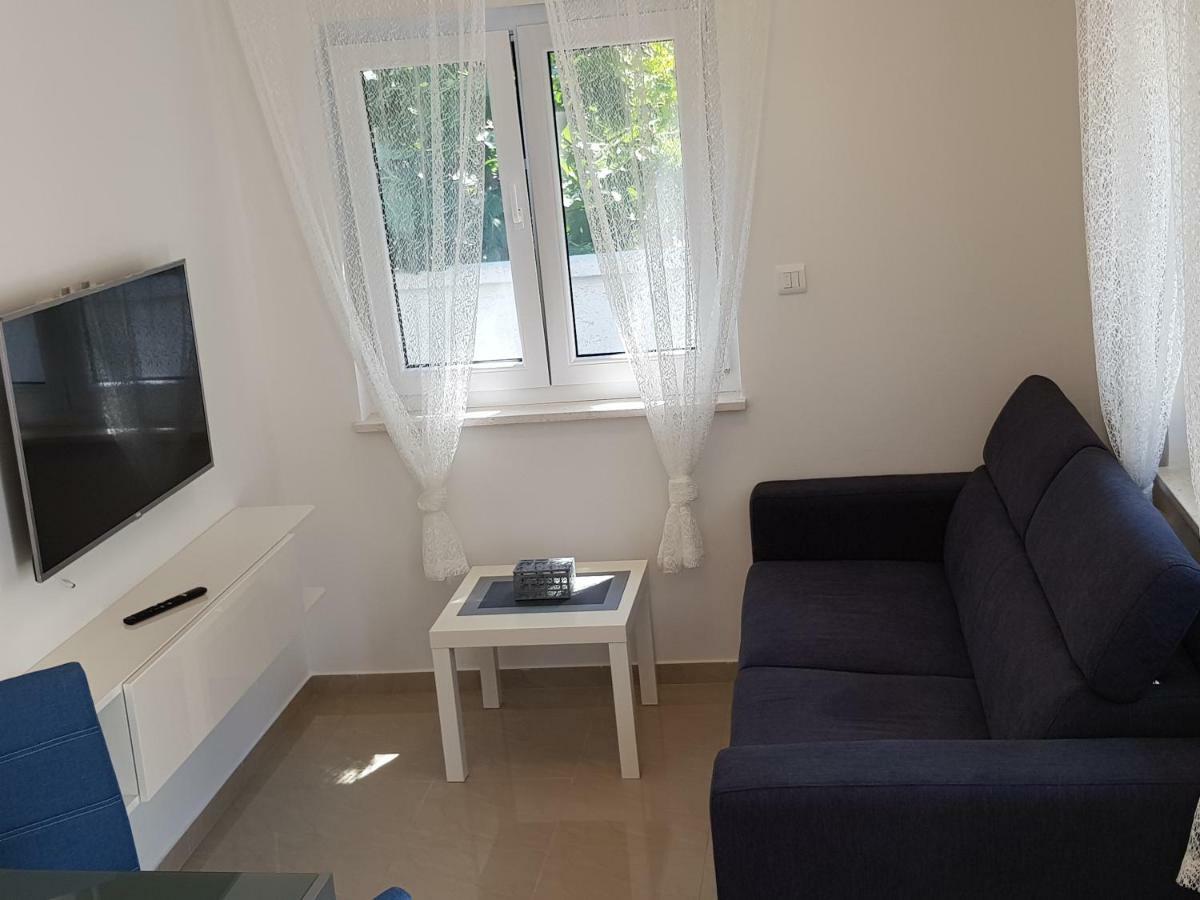 Evita Fazana Premium Studio Apartments Ngoại thất bức ảnh